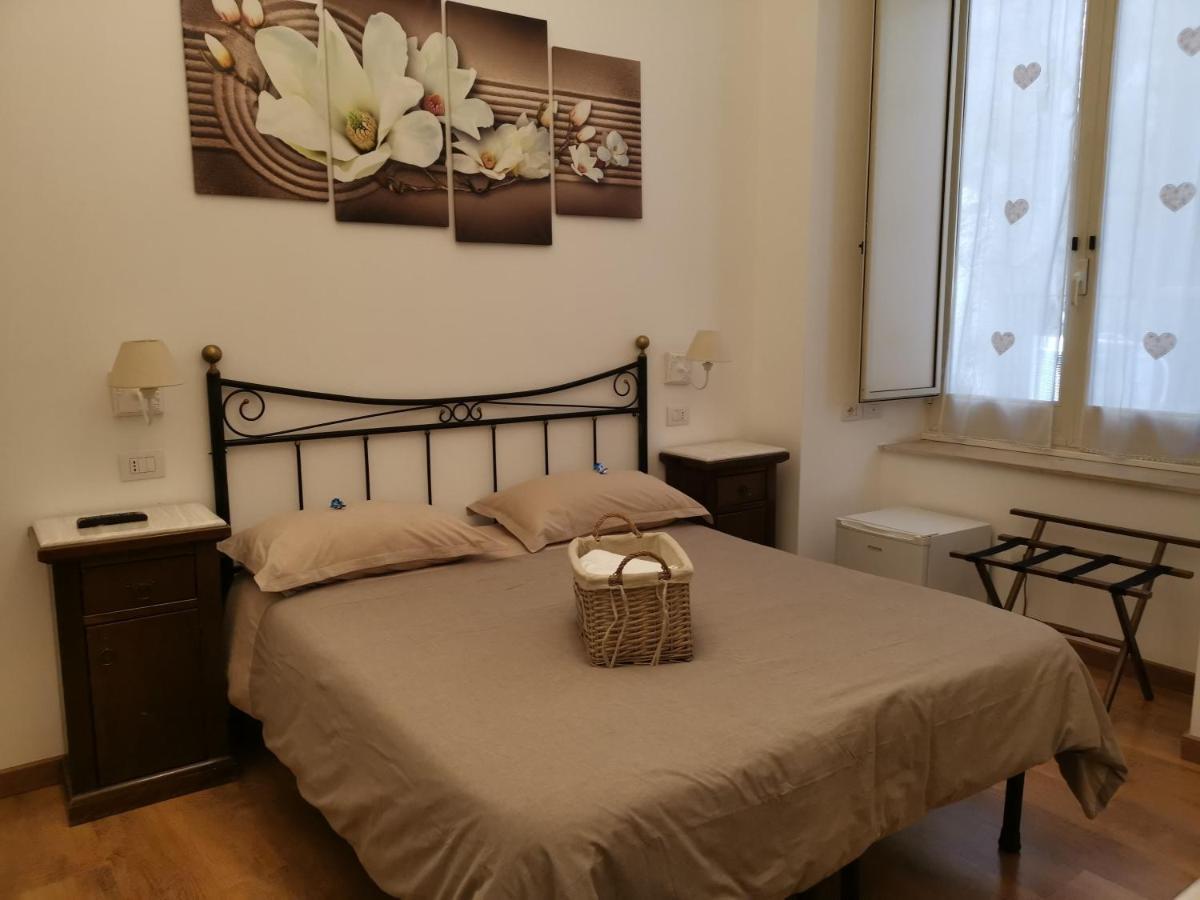 Bed and Breakfast Napoli Pietrasanta Lt Экстерьер фото